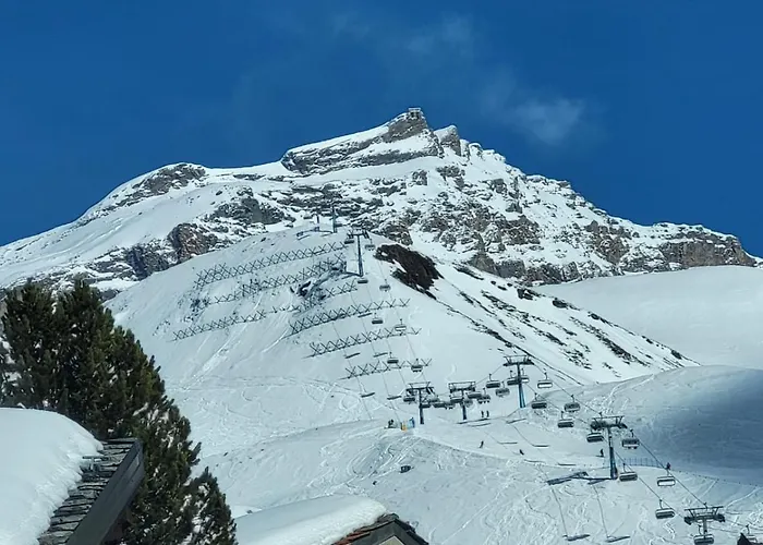 Beautiful 3-room Ski-in Ski-out Cervinia Breuil-Cervinia