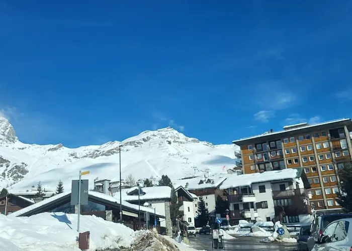 Beautiful 3-room Ski-in Ski-out Cervinia Apartamento *